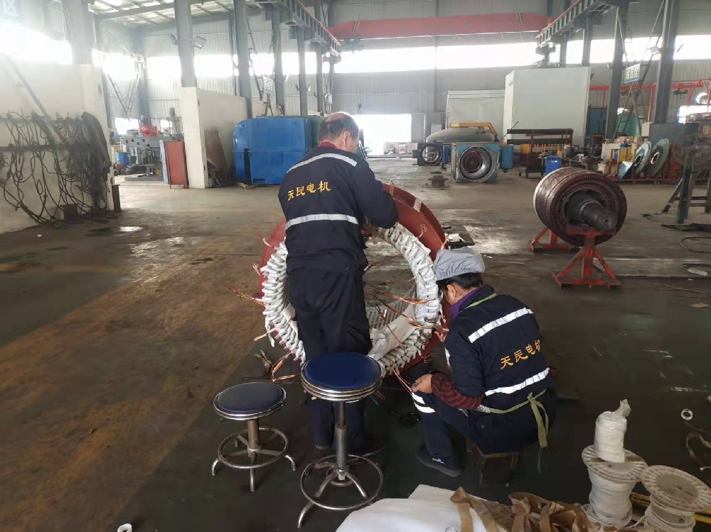 　高壓電機維修（xiū）現場