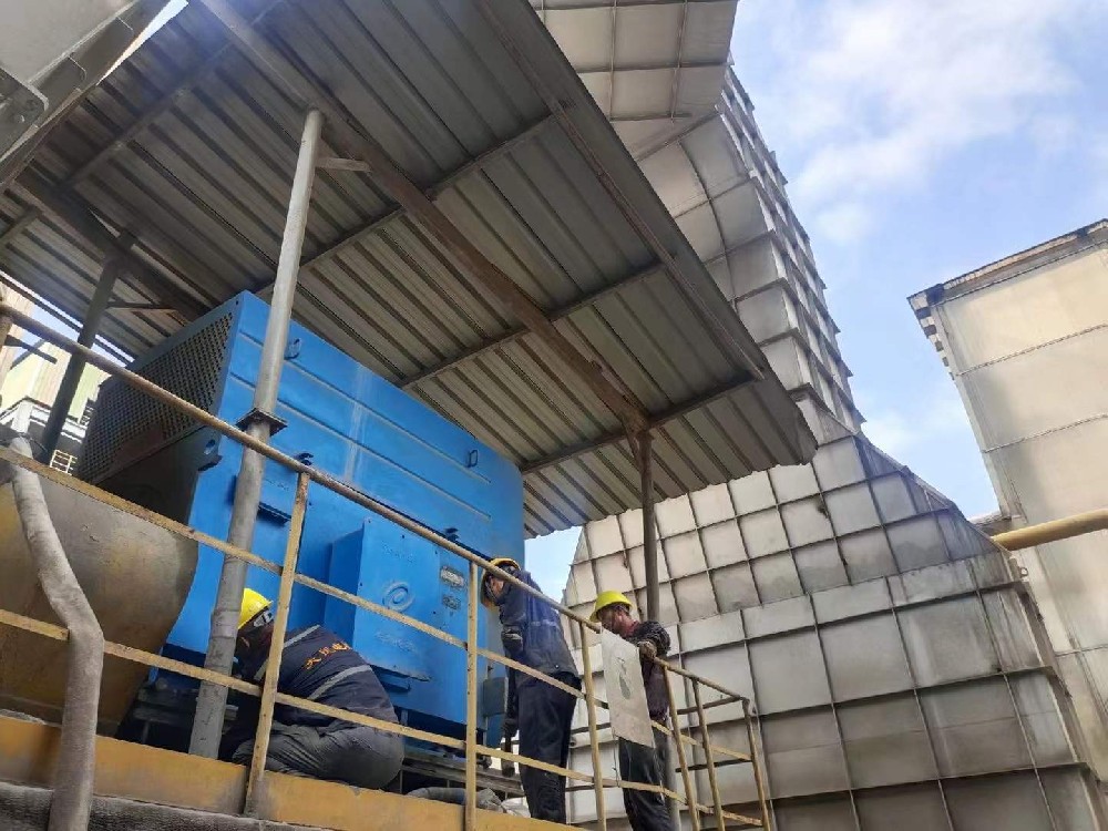 外（wài）圍工程維修現（xiàn）場