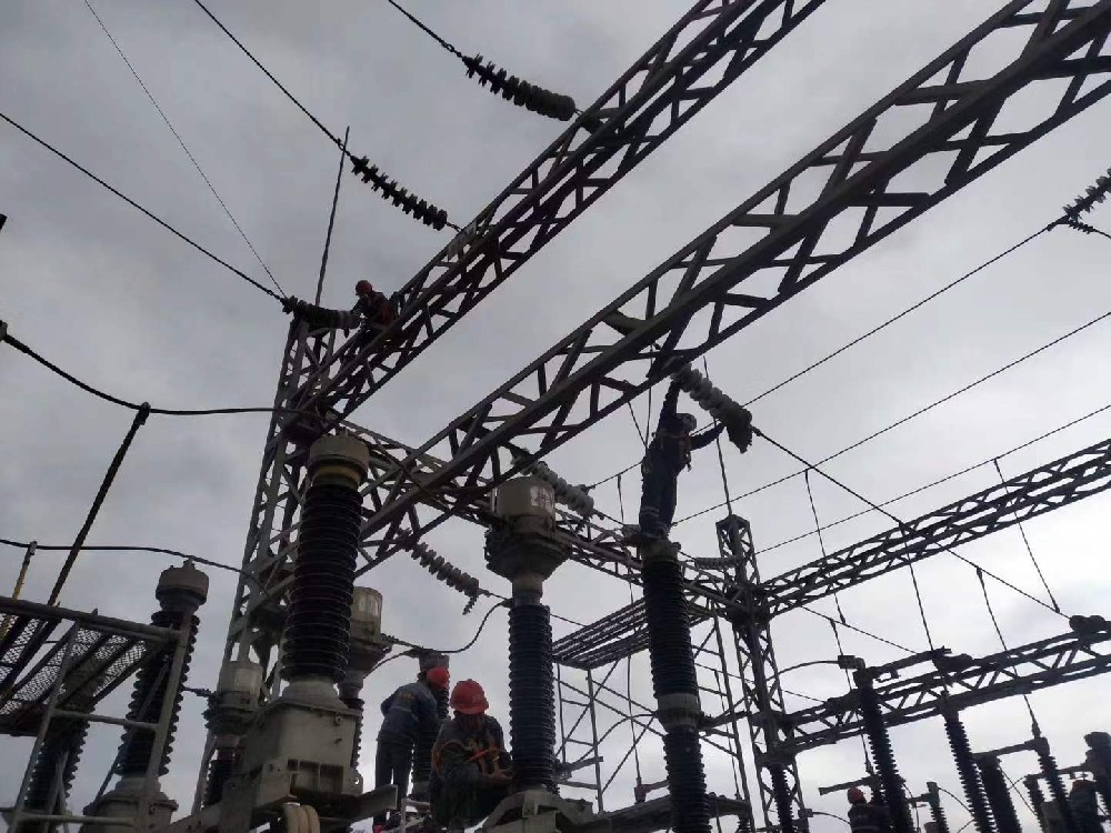 外圍工程維修（xiū）現場（chǎng）